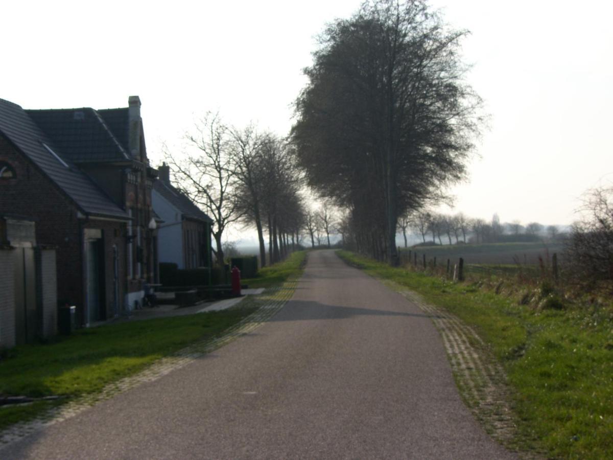 Slapen Bij De Zeeuwse Lala Bed & Breakfast IJzendijke Eksteriør bilde