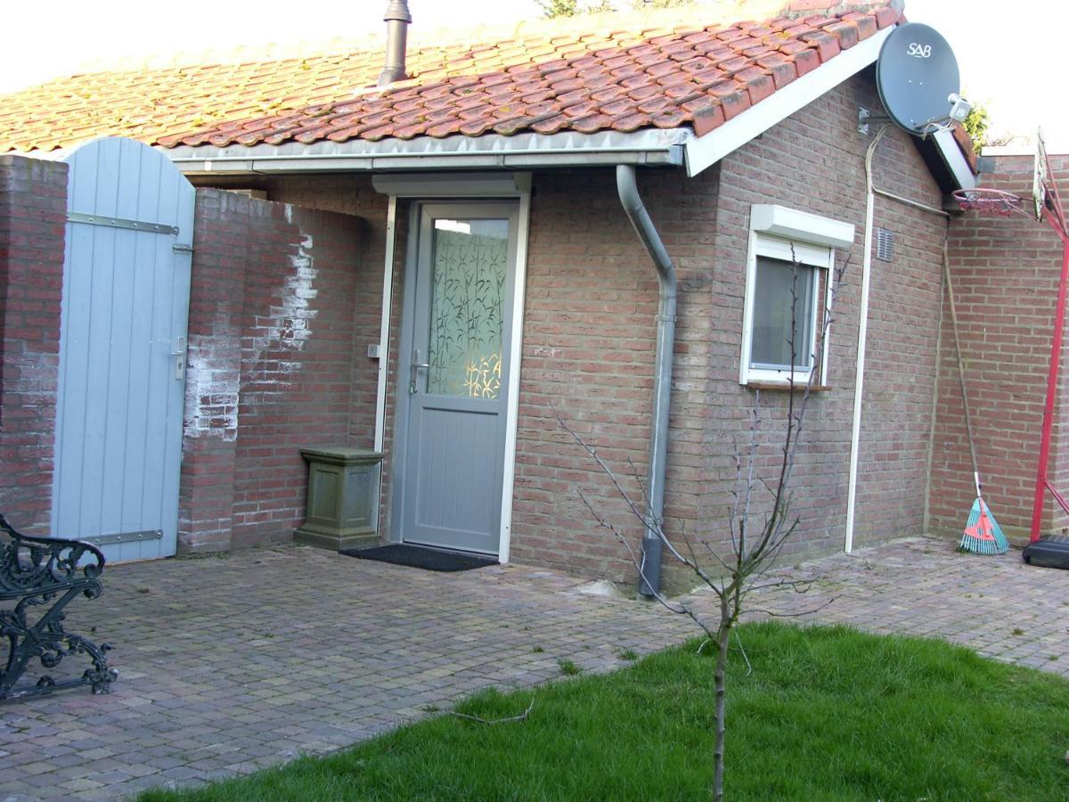 Slapen Bij De Zeeuwse Lala Bed & Breakfast IJzendijke Eksteriør bilde