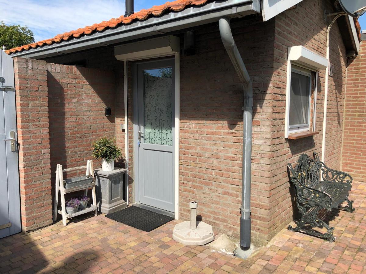 Slapen Bij De Zeeuwse Lala Bed & Breakfast IJzendijke Eksteriør bilde